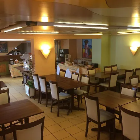 Arc En Ciel Hotel Estrasburgo