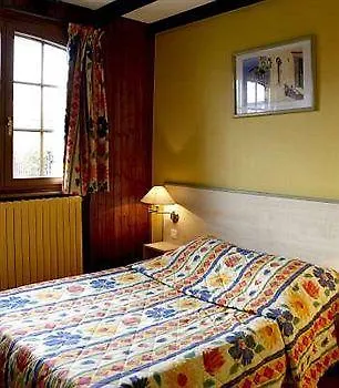 Arc-en-ciel Hotel 2*