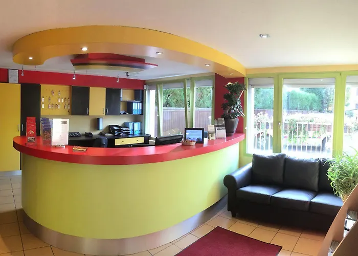 Hotel Arc-en-ciel 2*